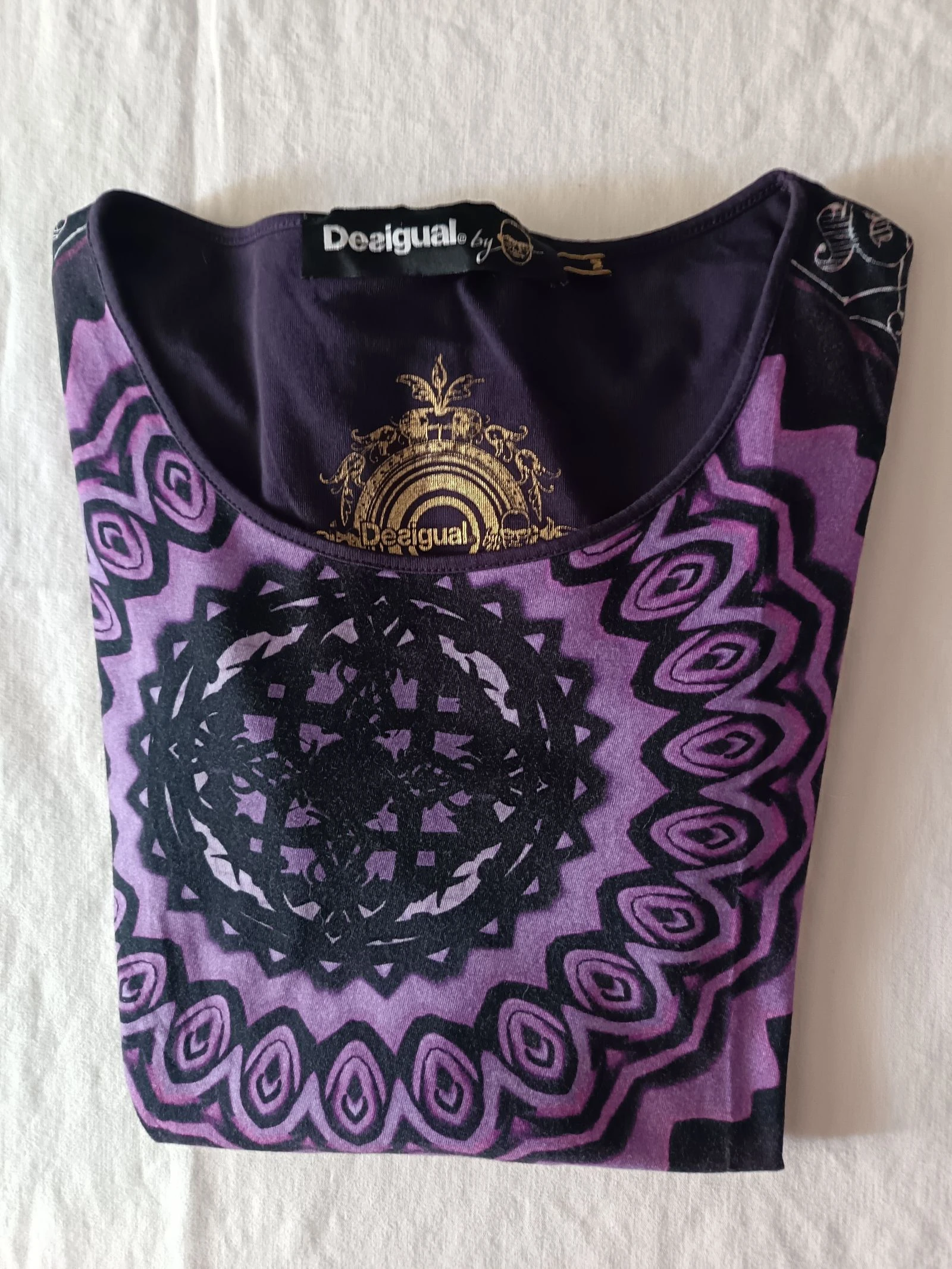 T-shirt manches longues violet Desigual taille M excellent état